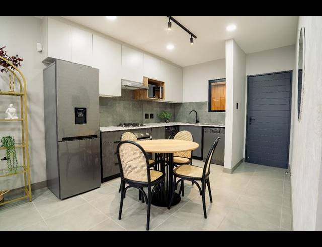 2 BEDROOM APARTMENT FOR SALE IN WATERKLOOF RIDGE